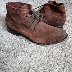 Frye Women’s Chukka Boots